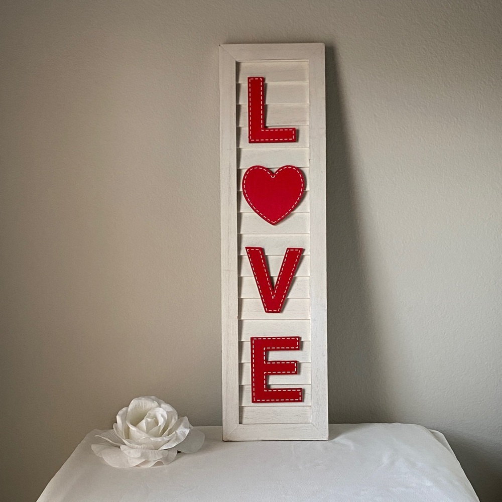 Red and White LOVE Wall Decor